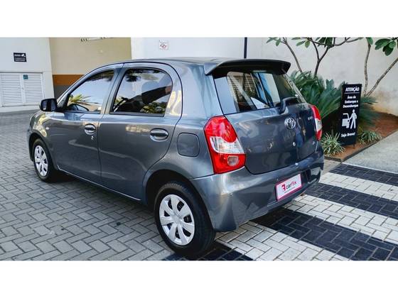 TOYOTA ETIOS 1.3 16V FLEX 4P MANUAL TOYOTA ETIOS 1.3 16V FLEX 4P MANUAL